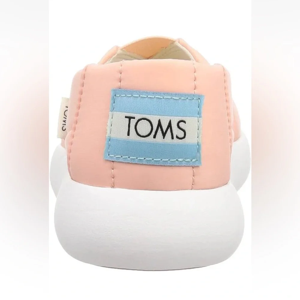 Brand New women’s TOMS Pink